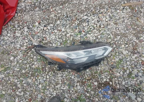 2021 Toyota Camry Le Awd z USA, uszkodzony, nr VIN 4T1C11BK7MU034154